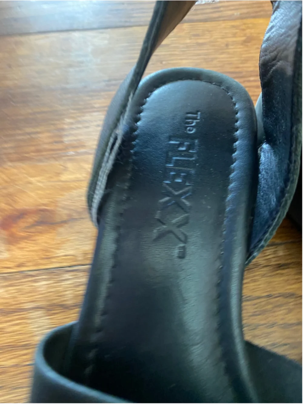 The Flexx Black Leather Ankle Strap Sandals Minimalist Modern Comfort Shoes US 8
